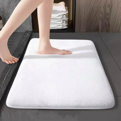 Soft Coral Velvet Bath Mat – Absorbent & Non-Slip